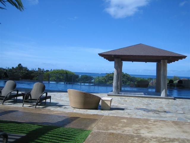 Salt water pool at Hokua